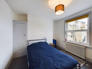 bed - click for photo gallery